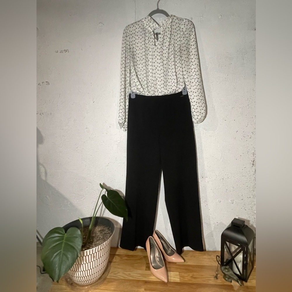 Women’s White House Black Market Blouse
